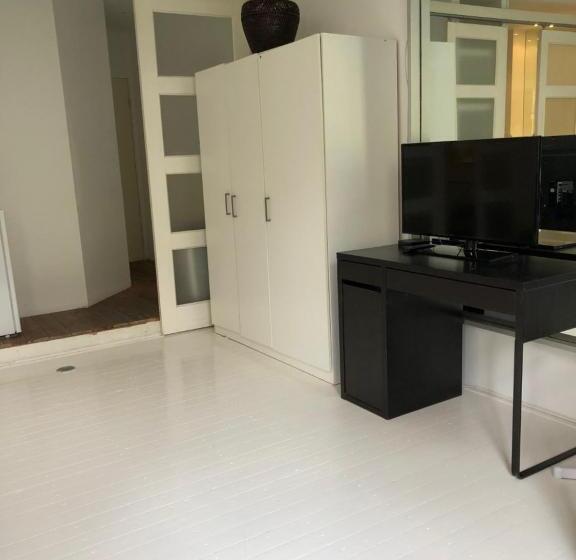 住宿加早餐 Amsliving