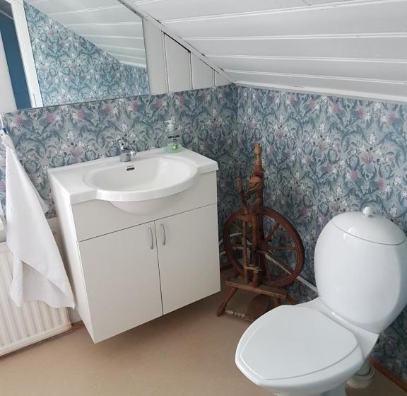 تختخواب و صبحانه Guesthouse Gamli Bær