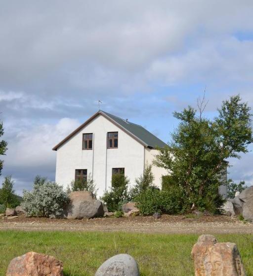 تختخواب و صبحانه Guesthouse Gamli Bær