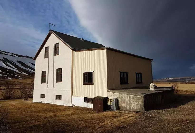 تختخواب و صبحانه Guesthouse Gamli Bær