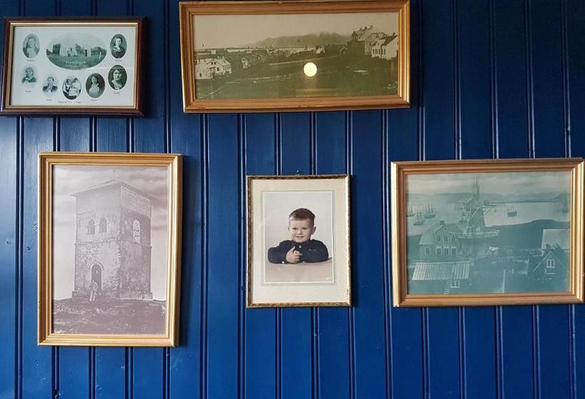 تختخواب و صبحانه Guesthouse Gamli Bær