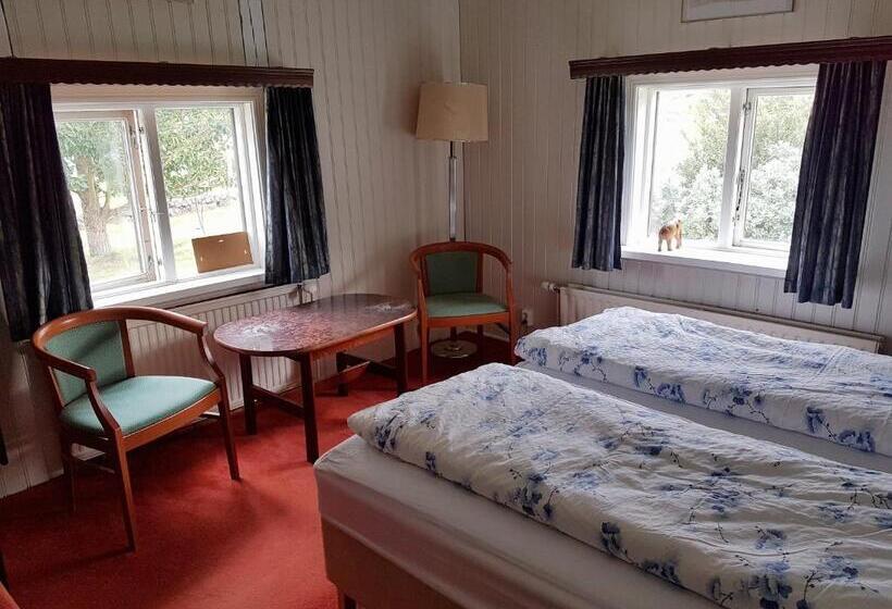تختخواب و صبحانه Guesthouse Gamli Bær