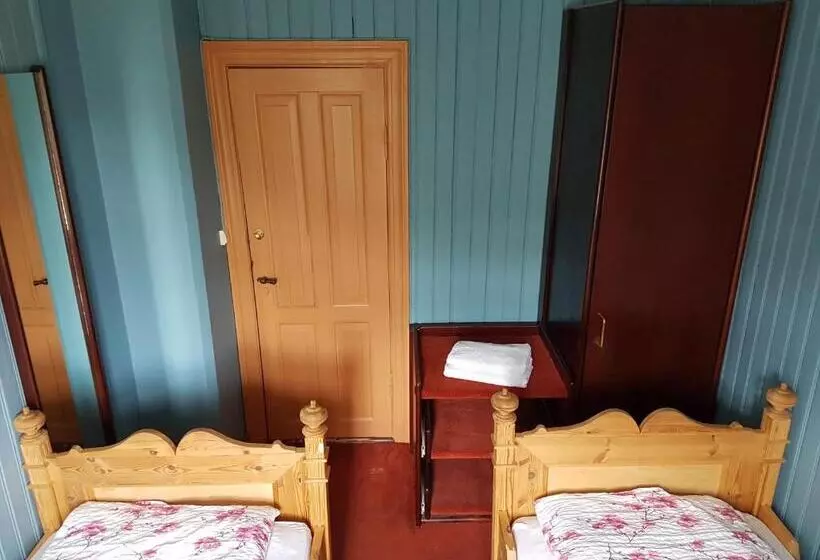 تختخواب و صبحانه Guesthouse Gamli Bær