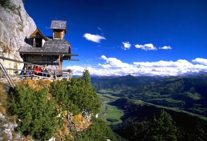 تختخواب و صبحانه Ridehouse