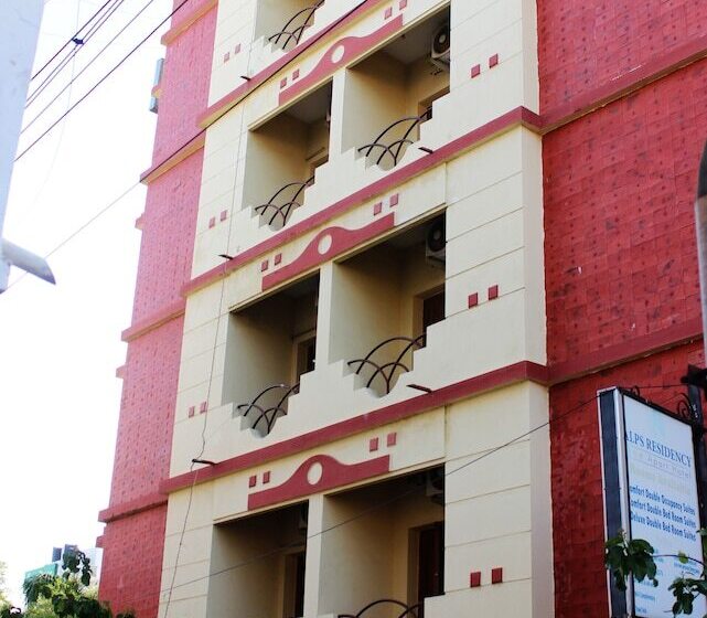 Hotel Alps Residency