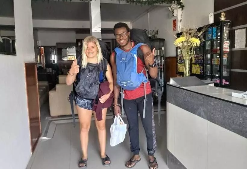 هتل Nueva Estrella