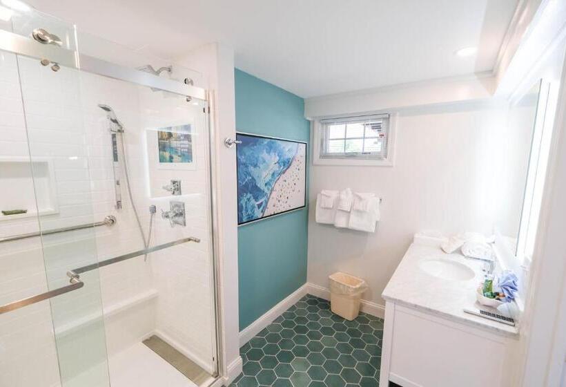 Norseman Resort On The Beach