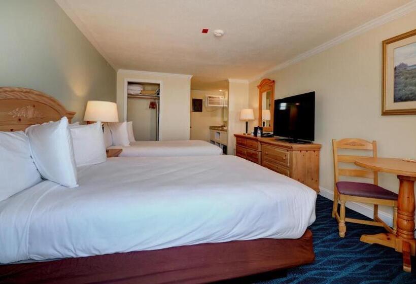 Norseman Resort On The Beach