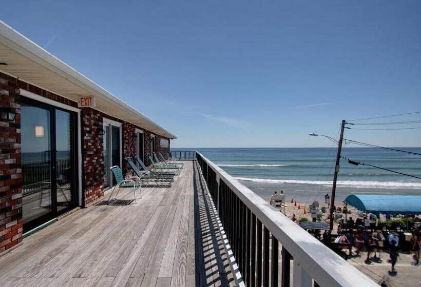 Norseman Resort On The Beach