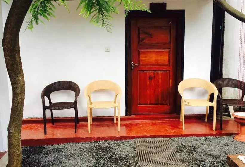 تختخواب و صبحانه Kandy City House