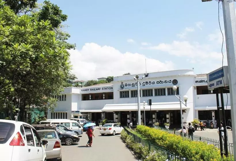 تختخواب و صبحانه Kandy City House