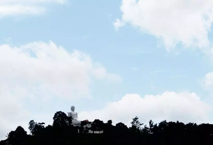 تختخواب و صبحانه Kandy City House