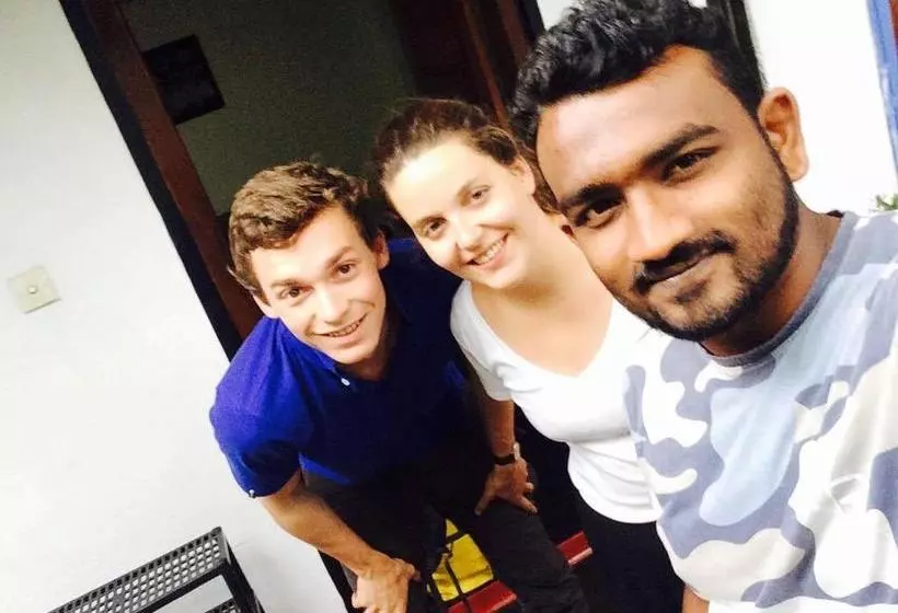 تختخواب و صبحانه Kandy City House