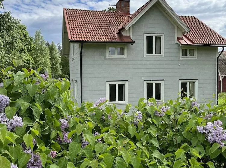 ベッドアンドブレックファースト Trunna Vandrarhem & Konferens