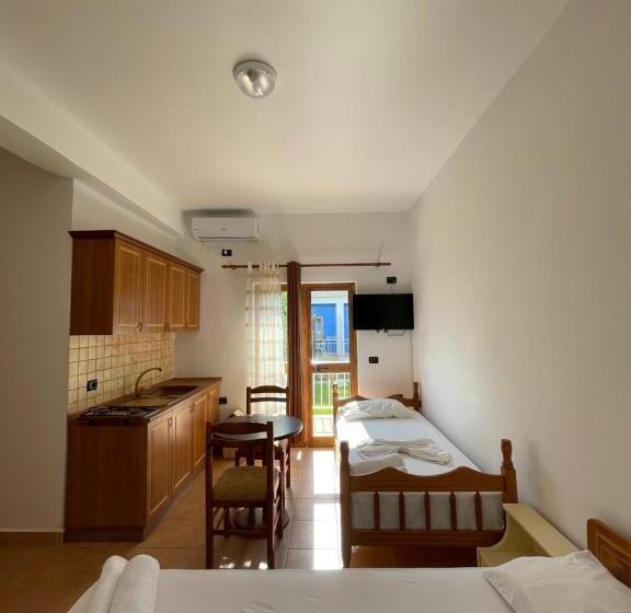 בית מלון כפרי Athina