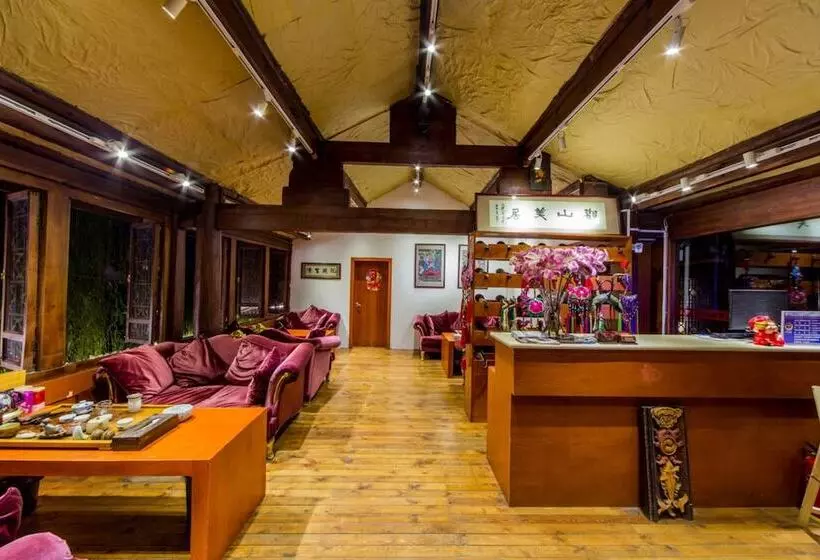 Hotelli Lijiang Bairui Vacation