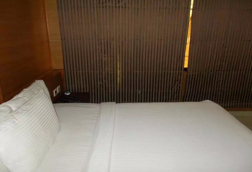 ホテル Comfort Residency