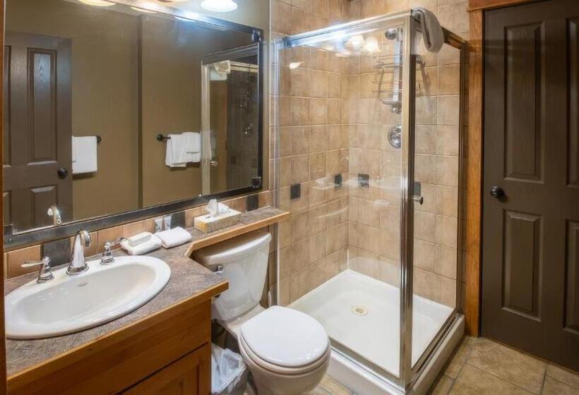 استراحتگاه Timberline Lodges By Fernie Lodging Co