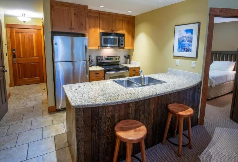 استراحتگاه Timberline Lodges By Fernie Lodging Co