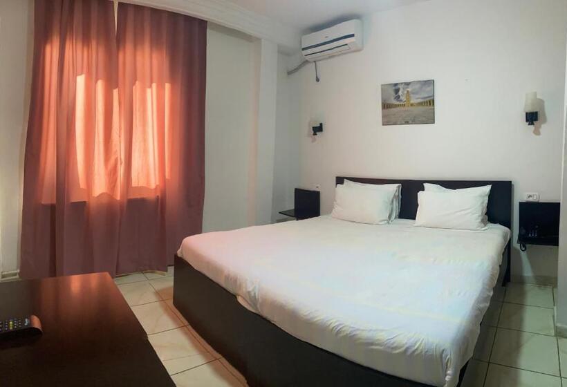 هاستل Métropole Résidence