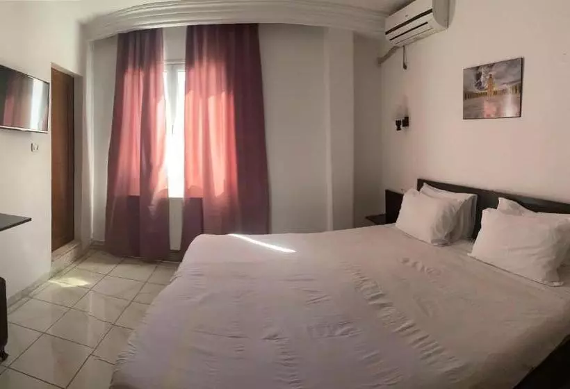 هاستل Métropole Résidence