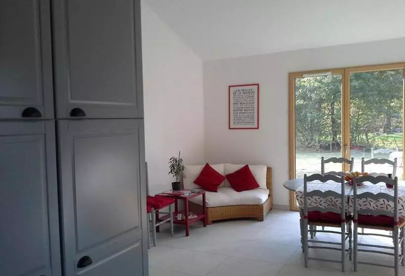 تختخواب و صبحانه Crisalys Chambres D'hôtes