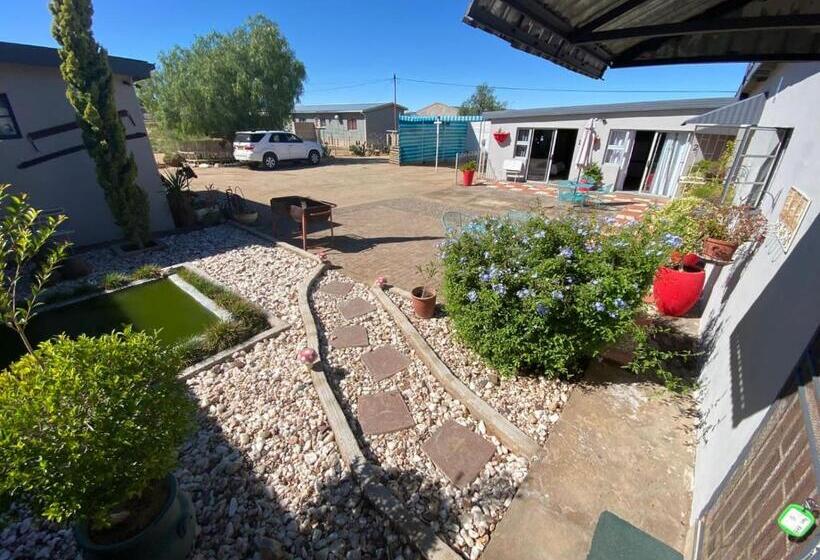 Karas Inn Bed And Breakfast