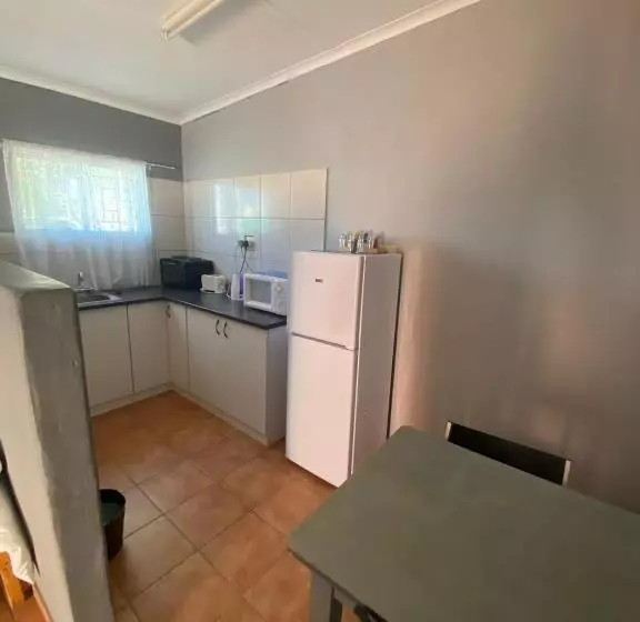 Karas Inn Bed And Breakfast