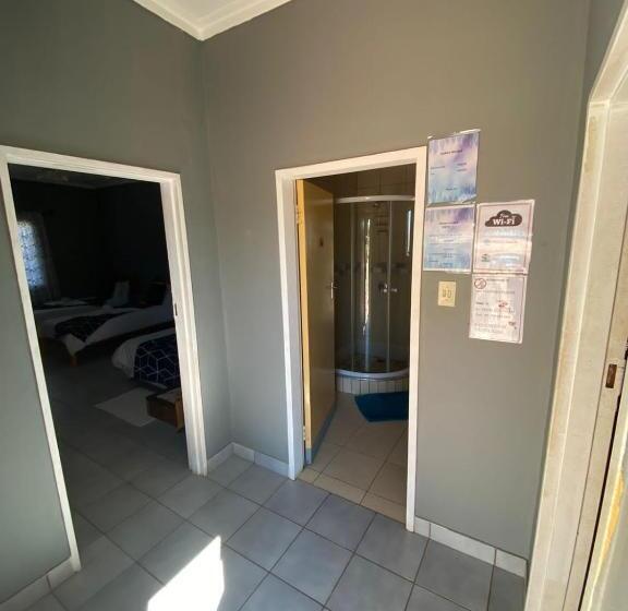 Karas Inn Bed And Breakfast