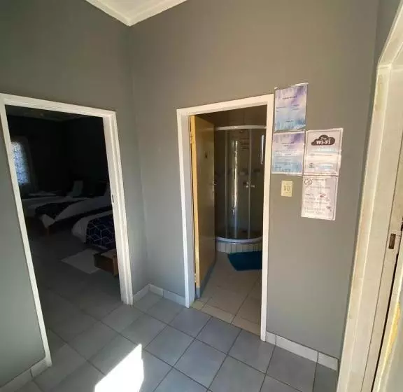 Karas Inn Bed And Breakfast