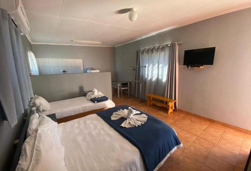 Karas Inn Bed And Breakfast