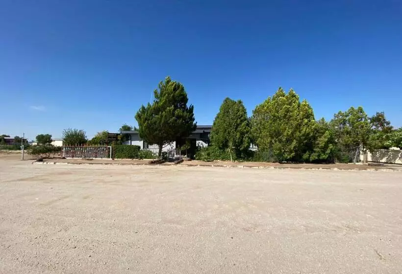 Karas Inn Bed And Breakfast