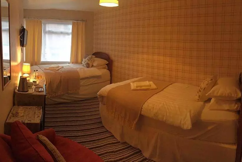 تختخواب و صبحانه Keeru S Guest House