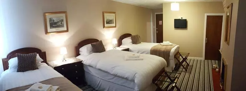 تختخواب و صبحانه Keeru S Guest House