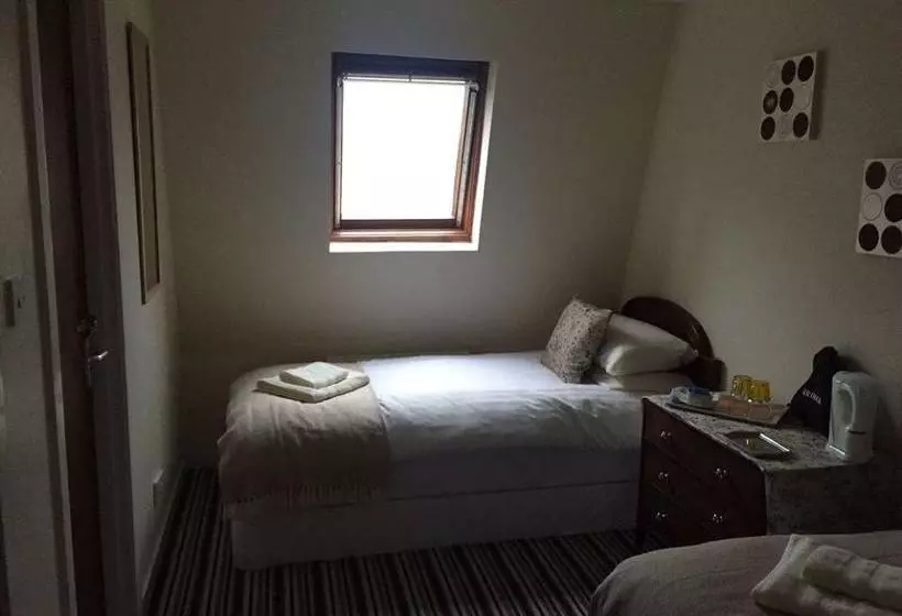 تختخواب و صبحانه Keeru S Guest House