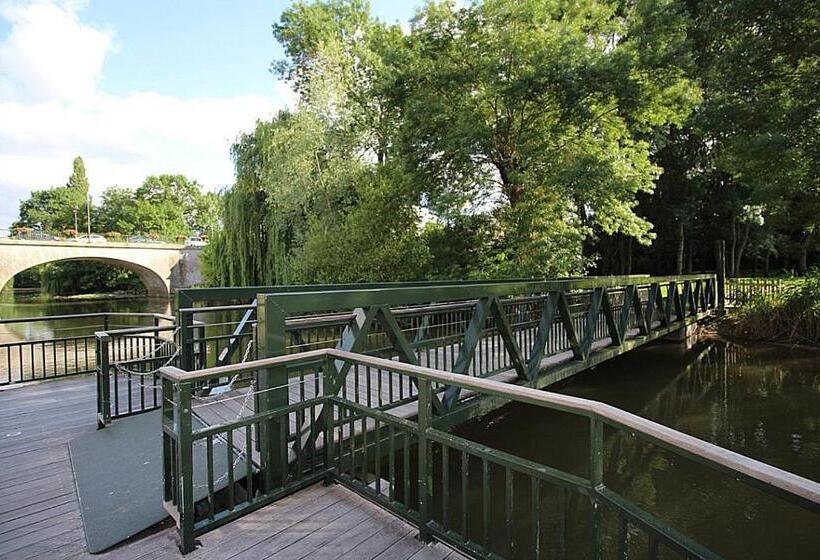 مبيت وإفطار Logis Du Lièvre D Or