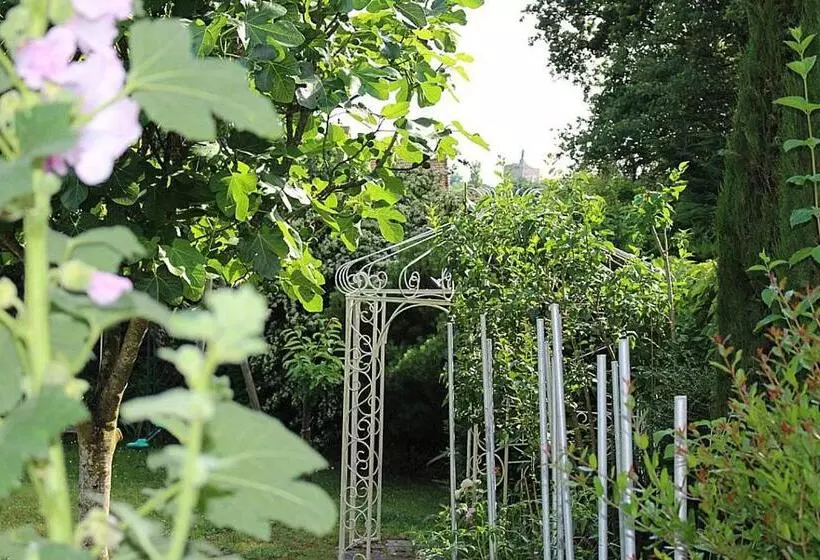 Aamiaismajoitus (B&B) Logis Du Lièvre D Or