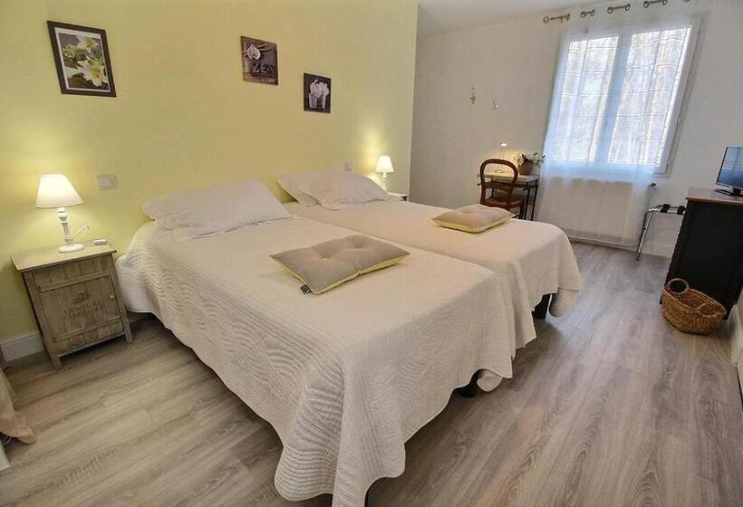 مبيت وإفطار Logis Du Lièvre D Or