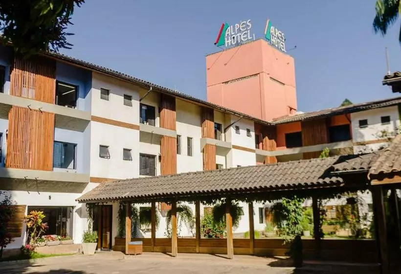 Hotelli Alpes