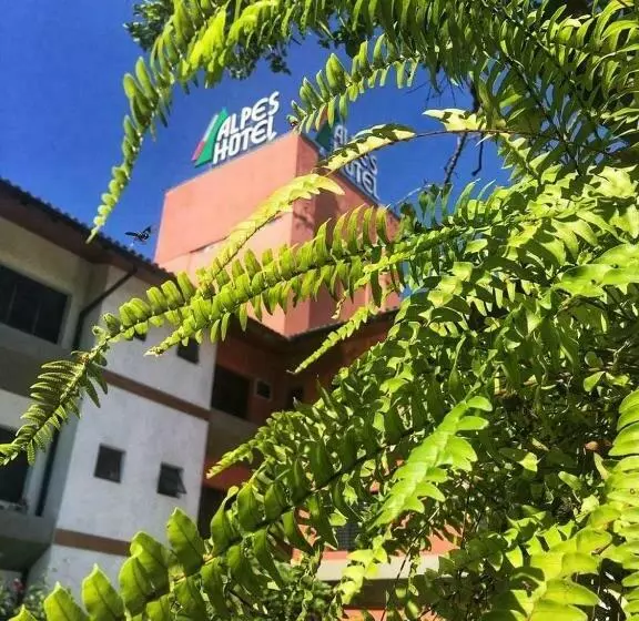 Hotelli Alpes