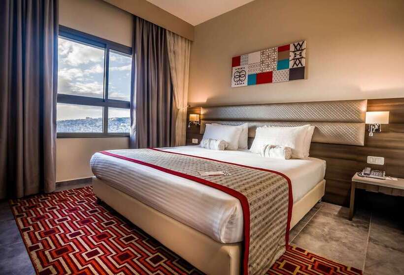 Hotel Ramada Olivie Nazareth