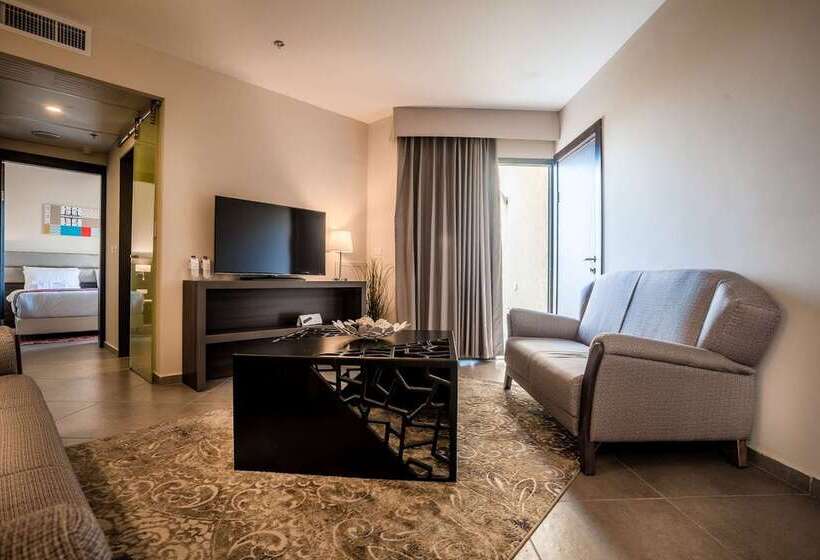 Hotel Ramada Olivie Nazareth