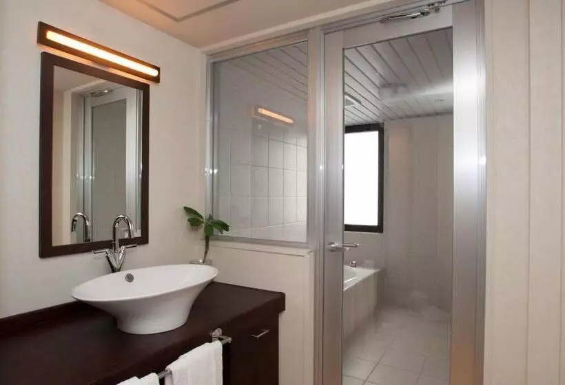 Hotelli Rplus   Adults Only