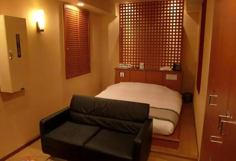 Hotelli Rplus   Adults Only