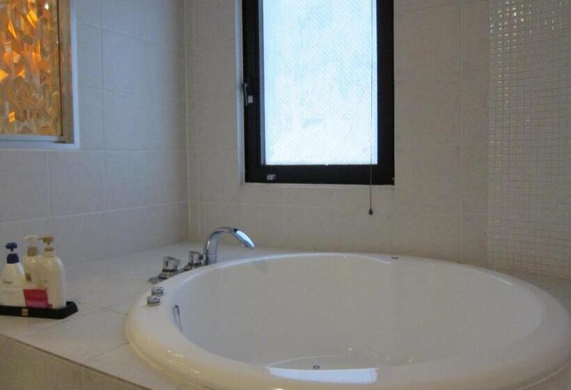 酒店 Rplus Adults Only