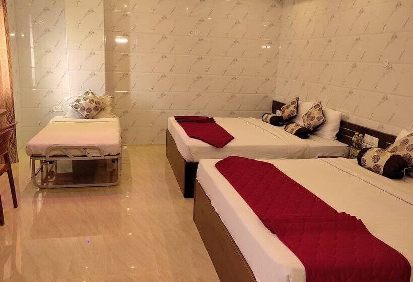 هتل Sri Maharaja Residency