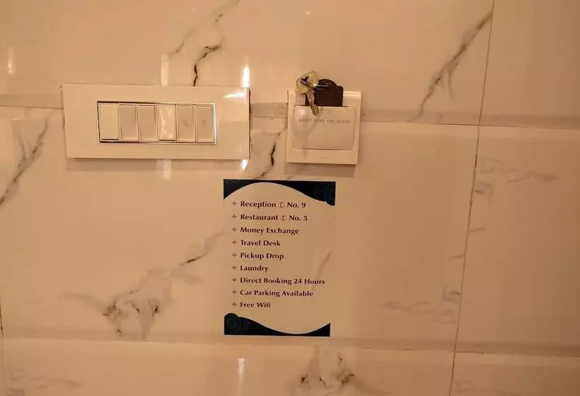 Hotelli Sri Maharaja Residency