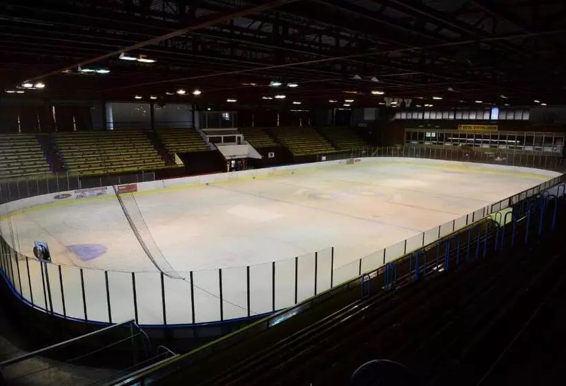 Sporthotel Zimní Stadion Benešov