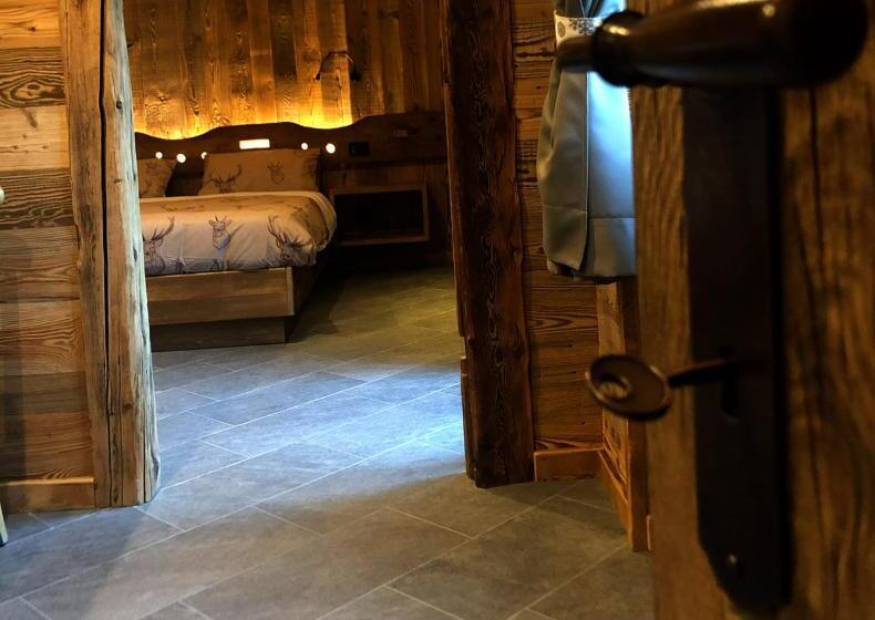 تختخواب و صبحانه Hibou Chambres Cogne