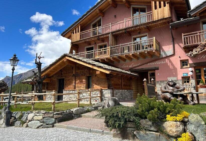 تختخواب و صبحانه Hibou Chambres Cogne